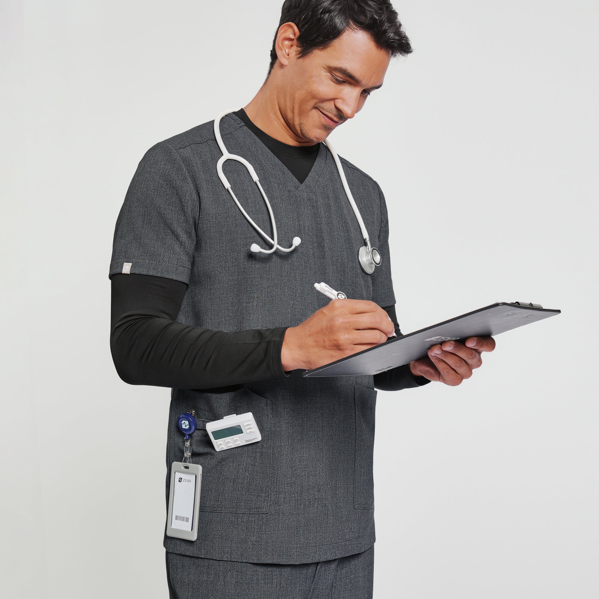 Image of Zenir | Men's Essential Underscrub Top - Black