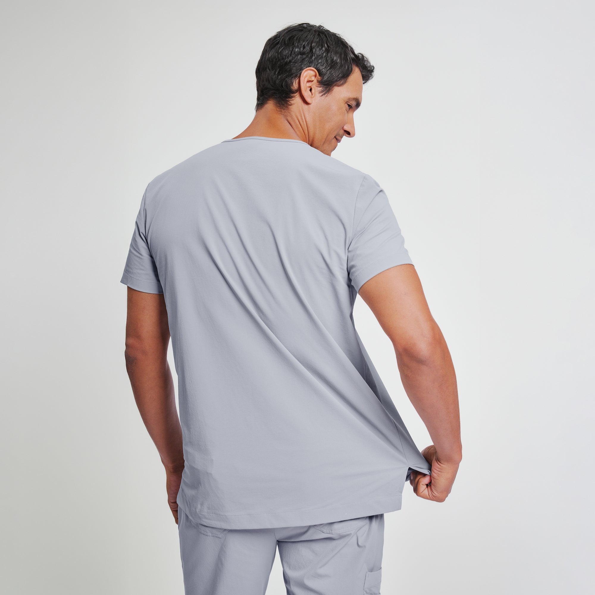 Image of Zenir | Men's Single Pocket Scrub Top - Cool Gray