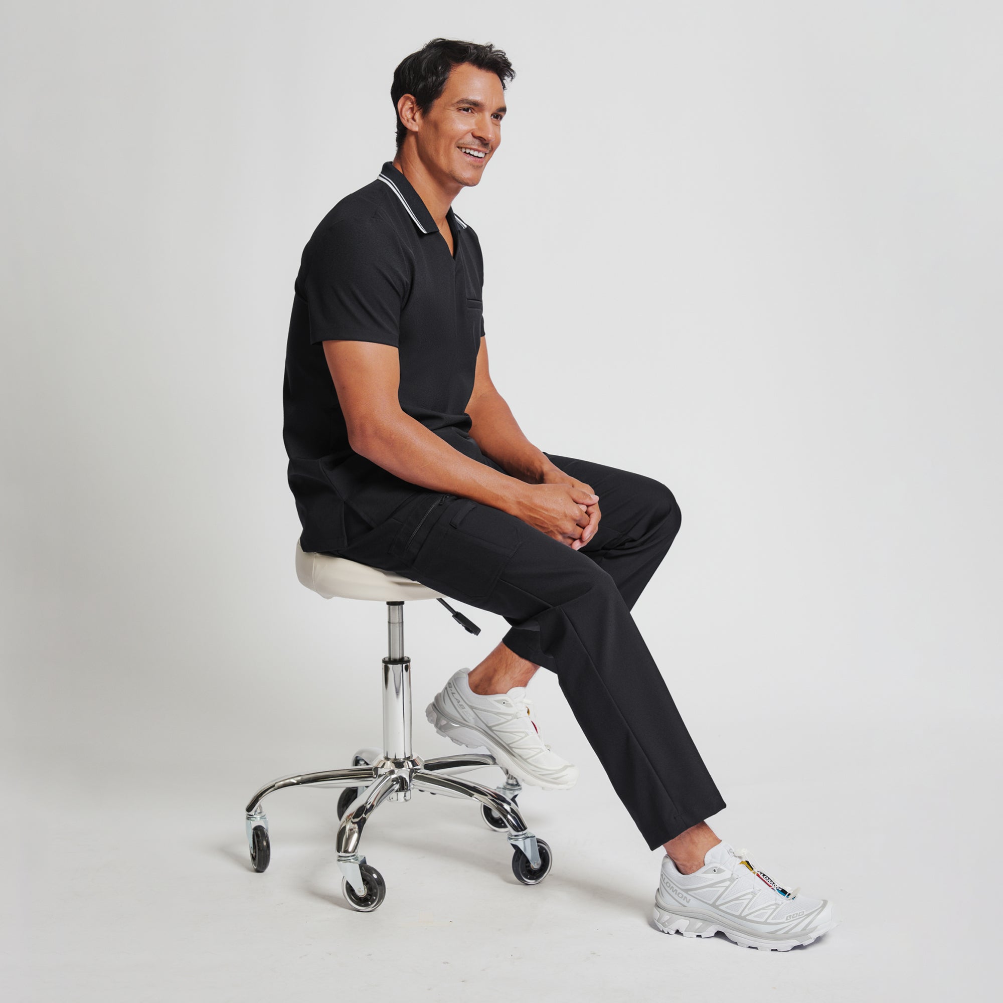 Image of Zenir | Men's Relaxed Side Pocket Scrub Pants - Jet Black