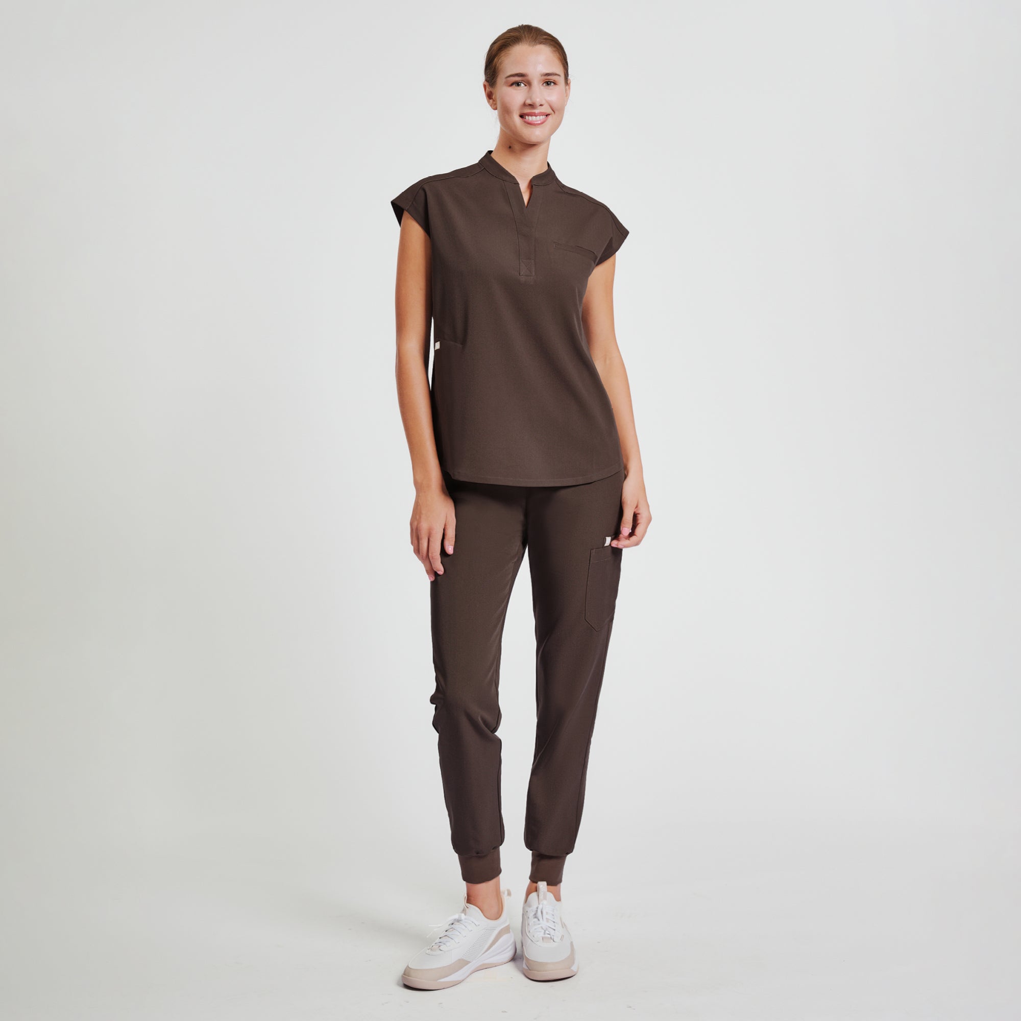 Image of Zenir | Women's Easy-Fit Jogger Scrub Pants - Brown
