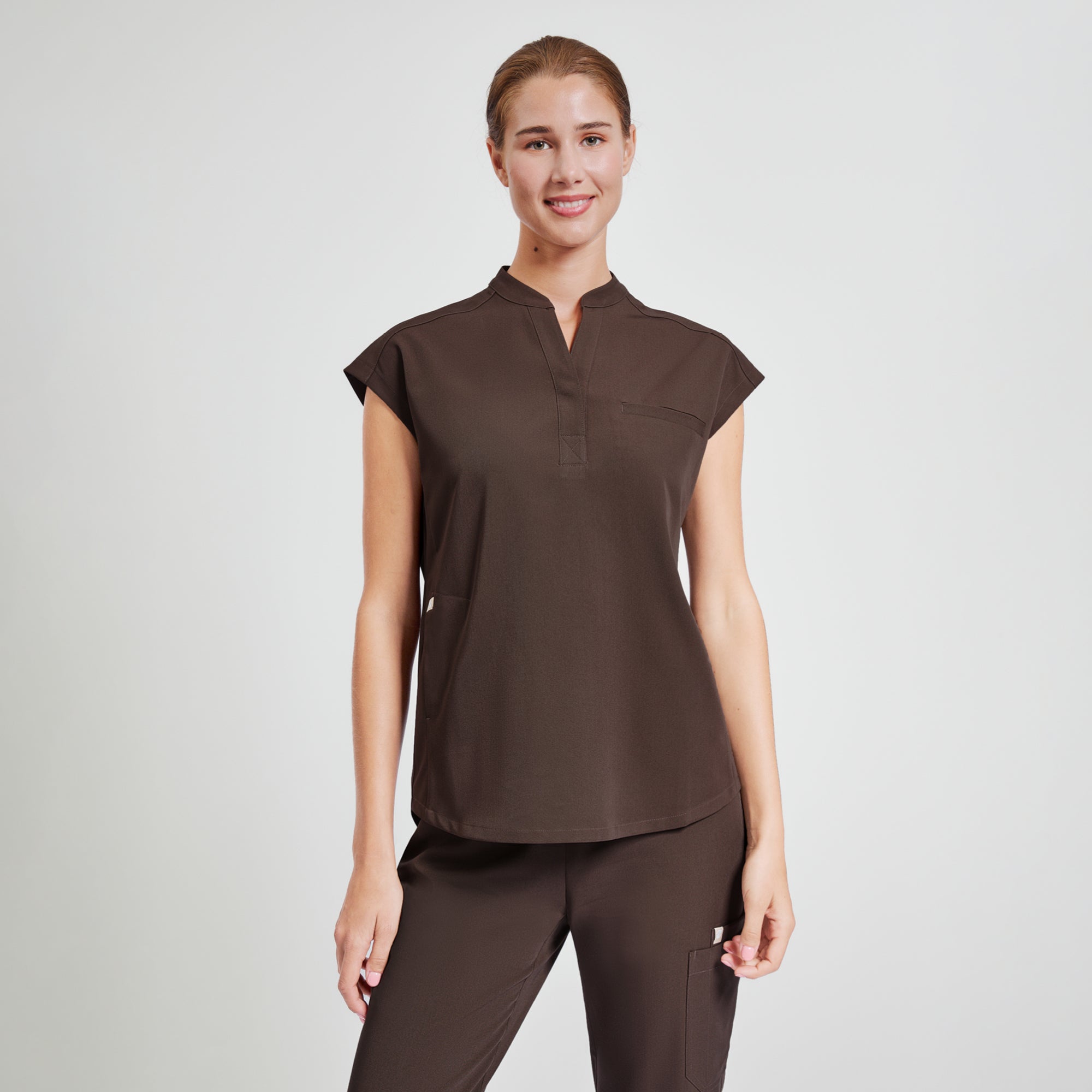 Image of Zenir | Women's Easy-Fit Jogger Scrub Pants - Brown