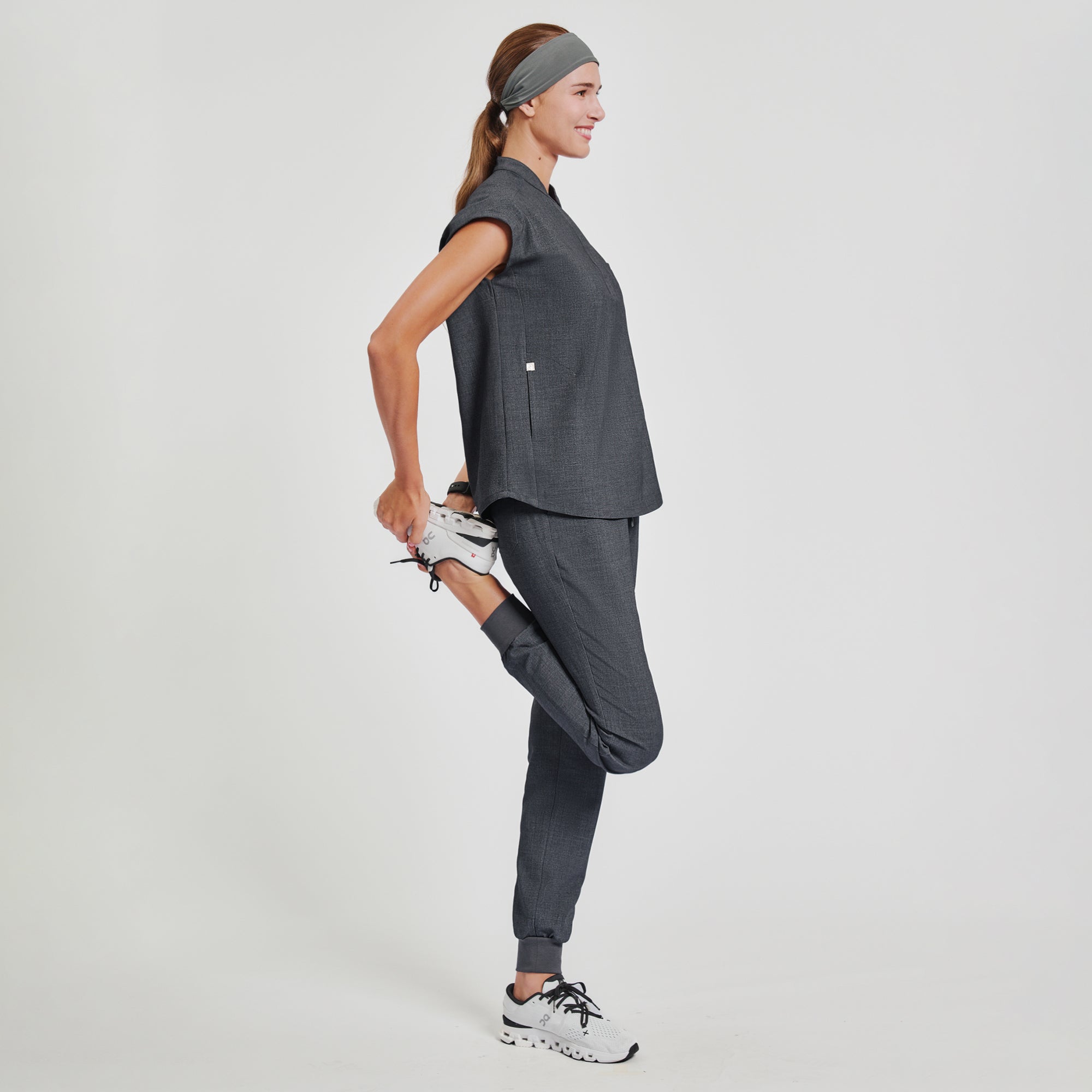 Image of Zenir | Women's Easy-Fit Jogger Scrub Pants - Charcoal Gray