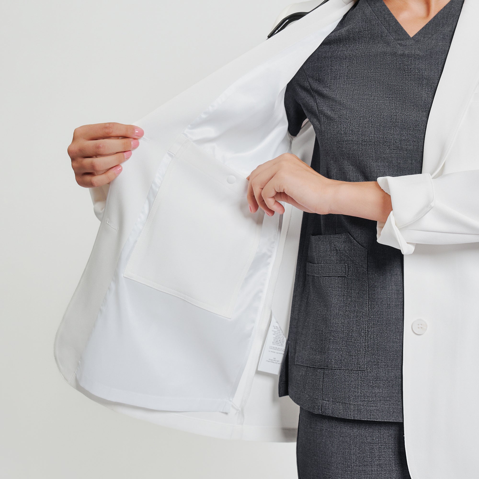 Image of Zenir | Structured Nuevo Short Lab Coat LCW-202 - Ivory White