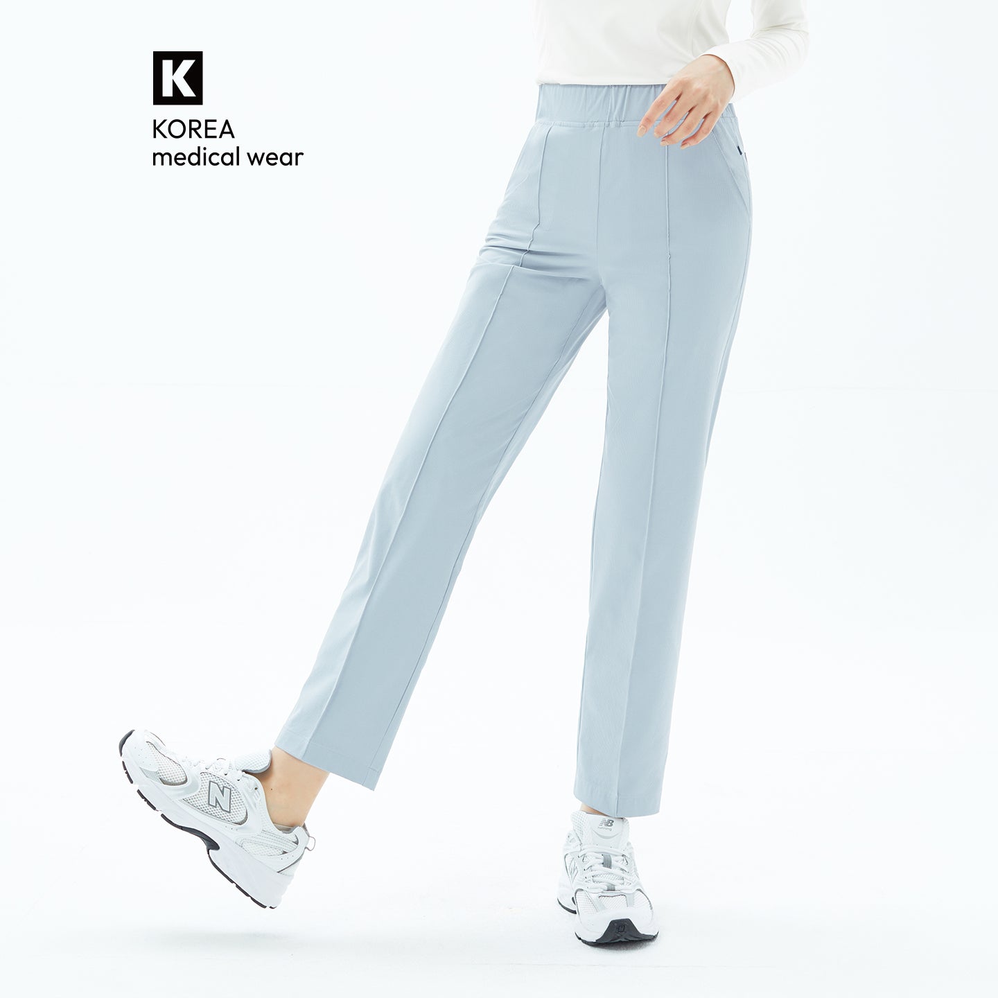 Cool-toned and minimal, the Smoky Blue Premium Banding Scrub Pants feature a clean straight fit with subtle front seams.