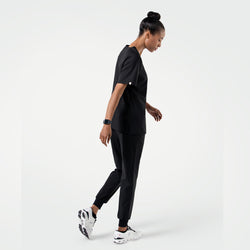 Image of Zenir | Women's 3-Pocket Scrub Top - Eco Black