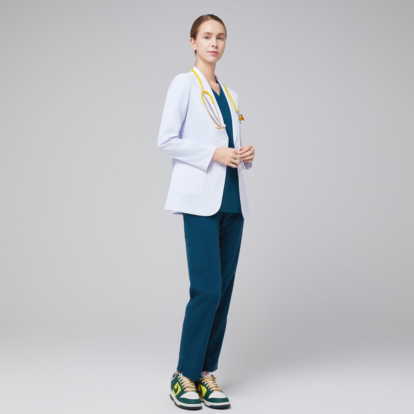 Zenir | Women's Short Lab Coat LCW-02 - White